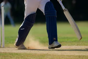 Heega Phantom Batting pads